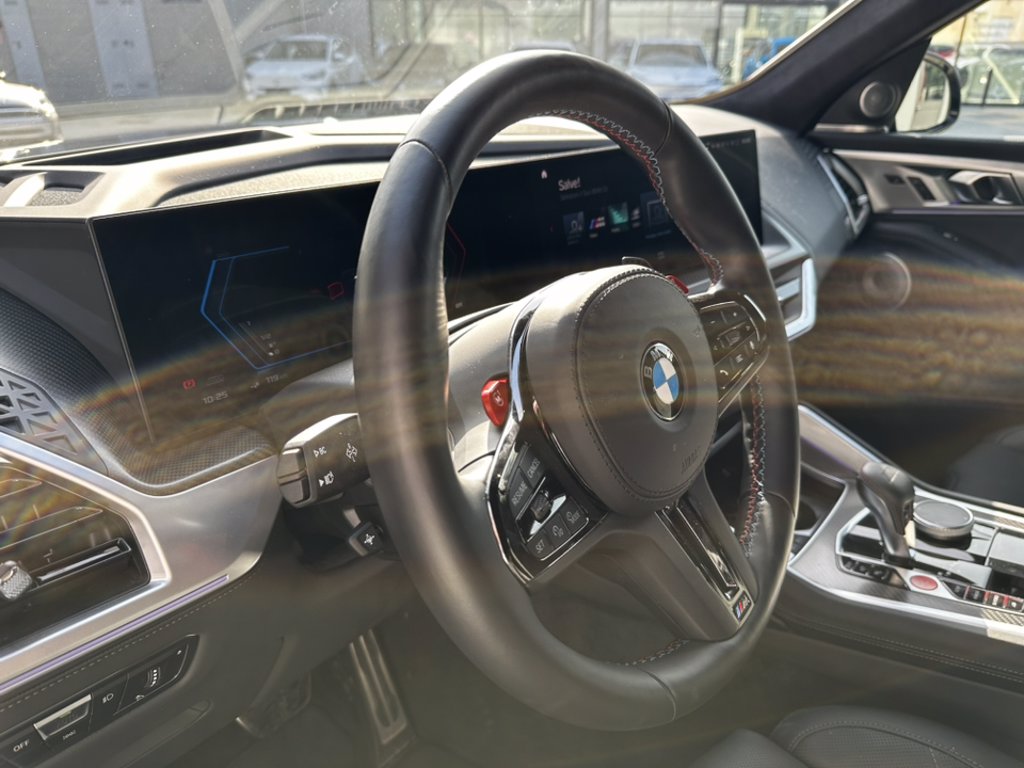 BMW XM 4.4 steptronic