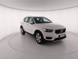 VOLVO XC40 D4 AWD Geartronic Momentum