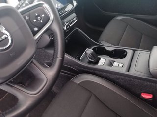 VOLVO XC40 D4 AWD Geartronic Momentum