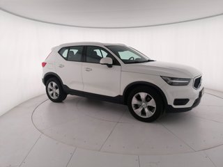 VOLVO XC40 D4 AWD Geartronic Momentum