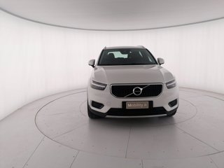 VOLVO XC40 D4 AWD Geartronic Momentum