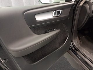 VOLVO XC40 T4 Geartronic Momentum