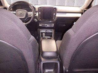 VOLVO XC40 T4 Geartronic Momentum