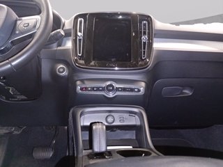 VOLVO XC40 T4 Geartronic Momentum