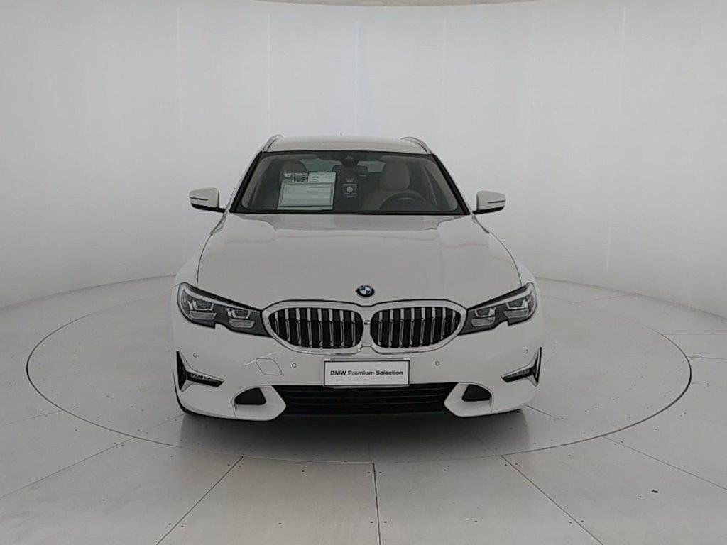 BMW 320d touring mhev 48v luxury auto
