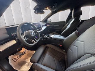 BMW 520d Touring 48V sdrive M Sport auto