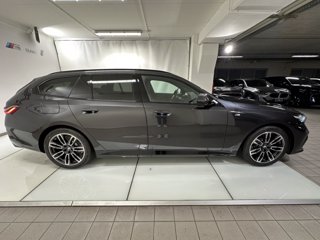 BMW 520d Touring 48V xdrive M Sport auto