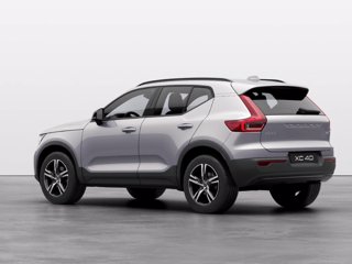 VOLVO XC40 2.0 b3 Plus Dark auto