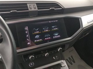 AUDI Q3 35 1.5 tfsi mhev business advanced s-tronic