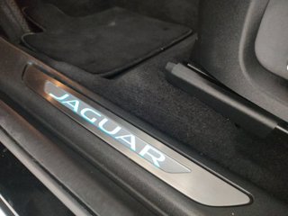 JAGUAR E-Pace 2.0D I4 204 CV AWD Auto R-Dynamic SE