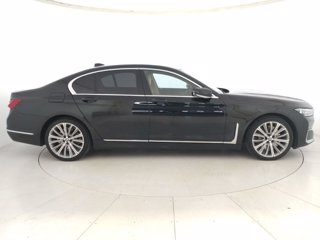 BMW 740d mhev 48v xdrive auto