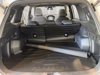 SUBARU Forester 2.0i e-boxer 4dventure lineartronic