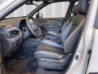 SUBARU Forester 2.0i e-boxer 4dventure lineartronic