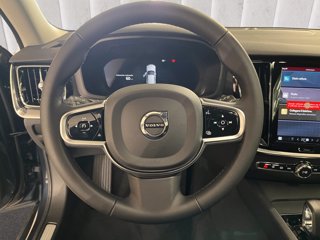 VOLVO V60 2.0 b4 Plus Dark auto