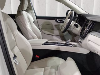 VOLVO XC60 2.0 t6 recharge phev obc 6,4kW Ultimate Dark awd auto