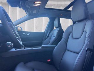 VOLVO XC60 2.0 t6 recharge phev obc 6,4kW Plus Bright awd auto