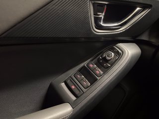 SUBARU Crosstrek 2.0i e-boxer Premium