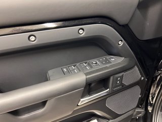 LAND ROVER Defender 110 5.0 V8 525 CV AWD Auto