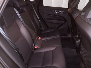 VOLVO XC60 2.0 b4 Plus Dark awd auto