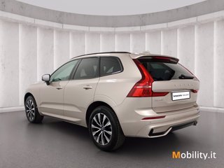 VOLVO XC60 2.0 b4 Plus Dark awd auto