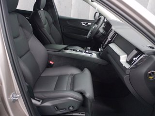 VOLVO XC60 2.0 b4 Plus Dark awd auto