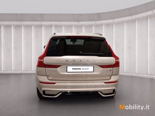 VOLVO XC60 2.0 b4 Plus Dark awd auto