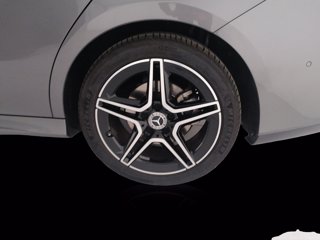 MERCEDES Cla shooting brake 200 d premium auto