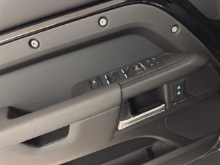 LAND ROVER Defender 110 3.0D I6 200 CV AWD Auto X-Dynamic SE