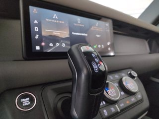 LAND ROVER Defender 110 3.0D I6 200 CV AWD Auto SE