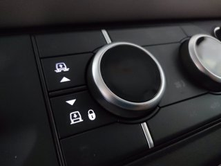 LAND ROVER Defender 110 3.0D I6 200 CV AWD Auto SE