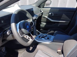 BMW 320d Touring mhev 48V xdrive MSport Pro auto