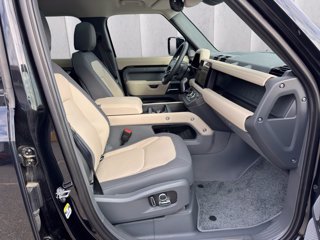 LAND ROVER Defender 130 3.0D I6 300 CV AWD Auto Outbound