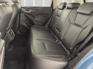 SUBARU Forester 2.0i e-boxer Premium lineartronic