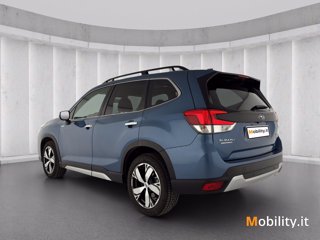 SUBARU Forester 2.0i e-boxer Premium lineartronic