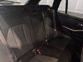 BMW 320d touring mhev 48v xdrive msport auto