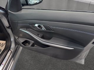 BMW 320d touring mhev 48v xdrive msport auto