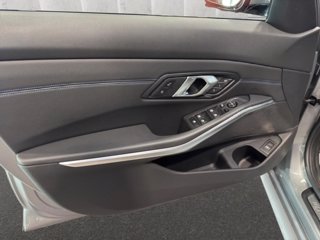 BMW 320d touring mhev 48v xdrive msport auto