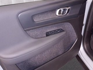 VOLVO XC40 2.0 b3 Essential auto