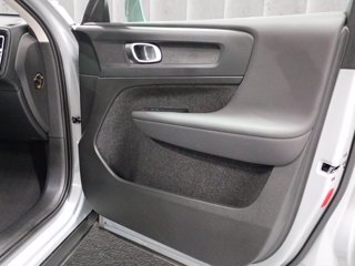 VOLVO XC40 2.0 b3 Essential auto