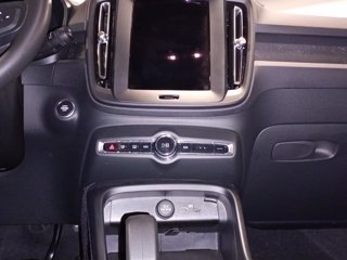 VOLVO XC40 2.0 b3 Essential auto