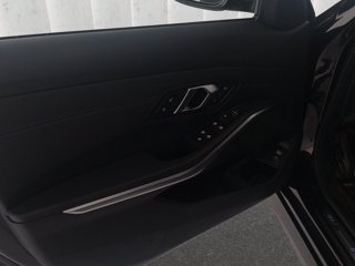 BMW 320d touring mhev 48v xdrive msport auto