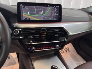 BMW 530i touring mhev 48v xdrive luxury auto