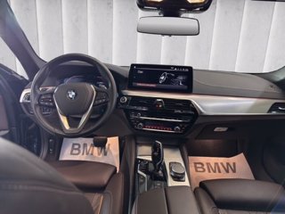 BMW 530i touring mhev 48v xdrive luxury auto