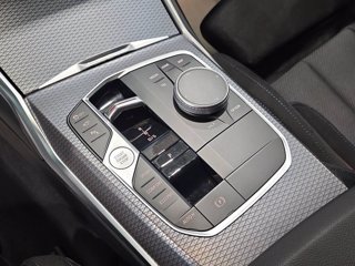 BMW 320d touring mhev 48v xdrive msport auto