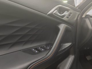 MG HS 1.5 hybrid+ Luxury auto