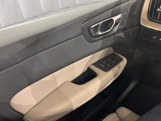 VOLVO XC60 2.0 t6 phev Ultra Bright awd auto