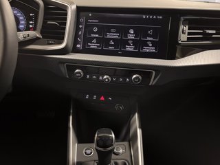 AUDI A1 Sportback 30 1.0 tfsi Identity Black 110cv s-tronic