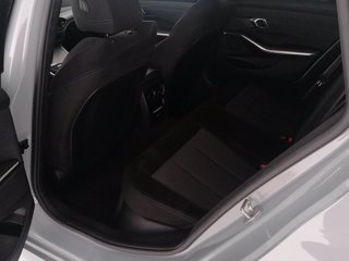 BMW 320d touring mhev 48v xdrive msport auto