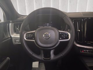 VOLVO XC60 2.0 b4 R-design awd auto