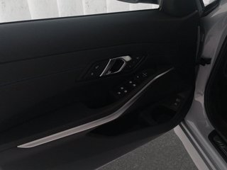 BMW 320d touring mhev 48v xdrive msport auto